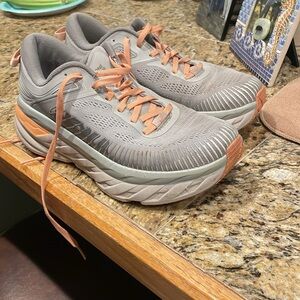 Hoka Bondi 7 size 8 gray and orange coral/ harbor mist shark skin